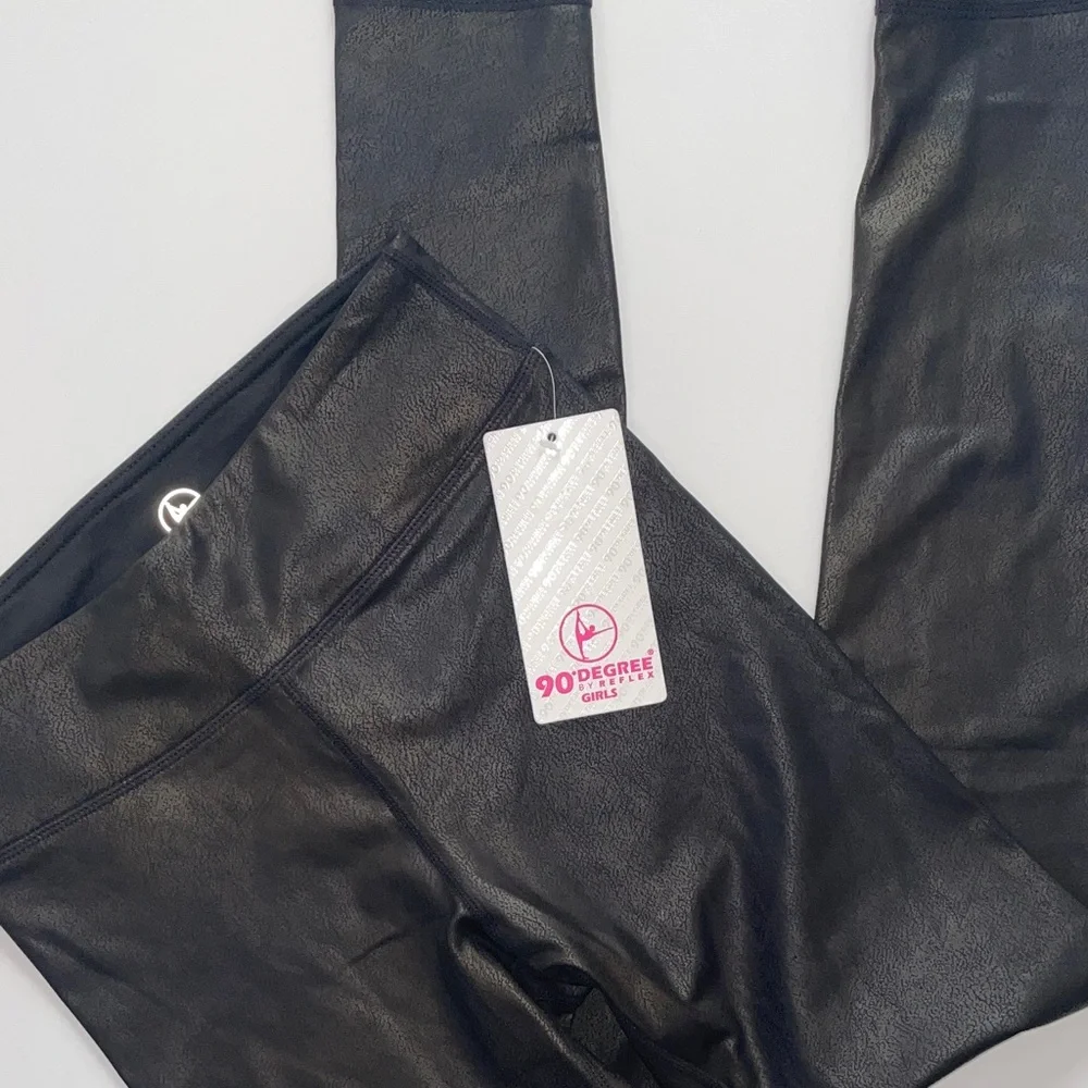 90 Degree By Reflex sleek shiny